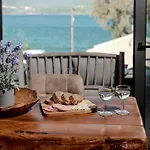 September15 Suites, Lefkada-episkopos בית נופש